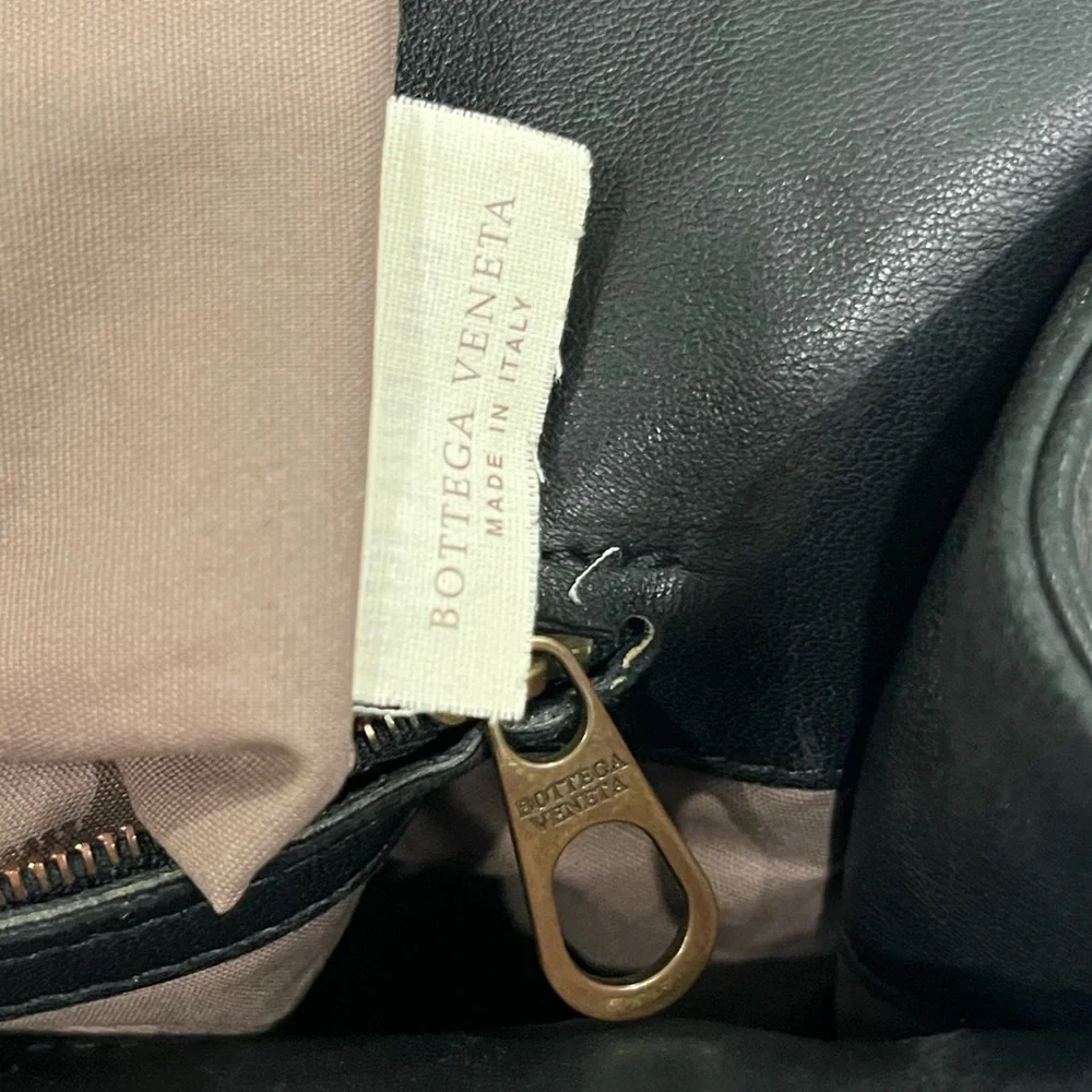 Bottega Veneta Black briefcase - Picture 5 of 11